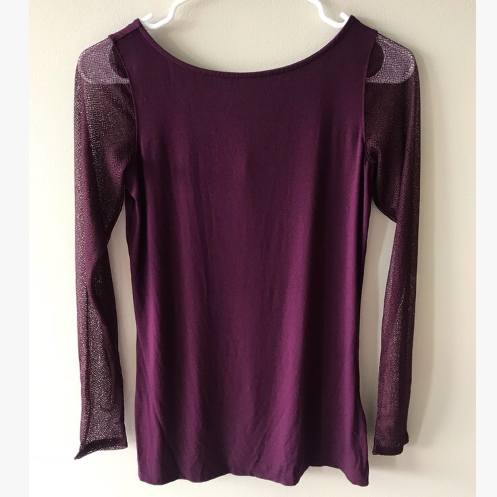 • Long Sheer Sleeve Blouse •